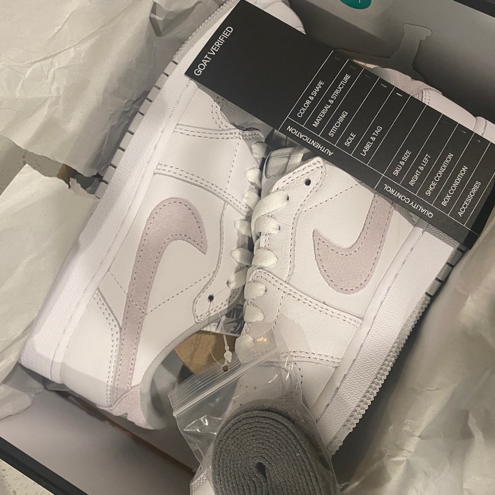 Air Jordan 1 Retro Low OG GS - Natural Grey 2021